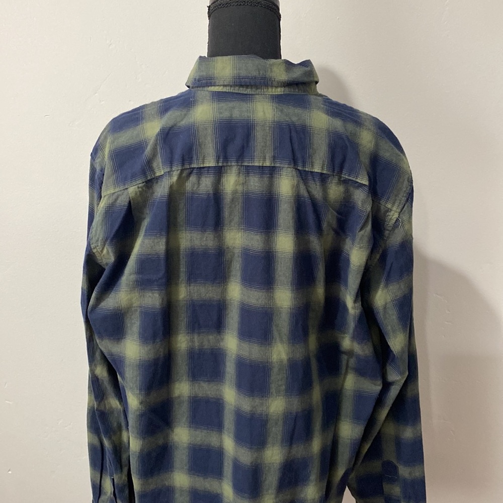 Mens button down - Picture 3 of 4